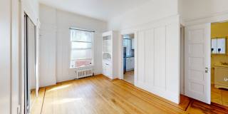 1050 POST Gallery 2