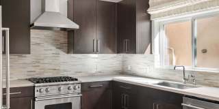 1745 S Barrington Ave Gallery 6