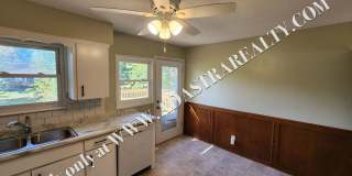 Nice Updated 2 Bed 1.5 Bath Duplex in Basehor-Available NOW!! Gallery 13