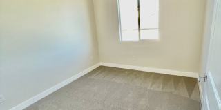 Four-Bedroom Home Near Shooting Star Park in Washington Fields Gallery 7