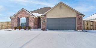 Beautiful one-story ranch style home is on a corner lot Gallery 1