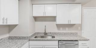 2325 Elliston Place Gallery 4