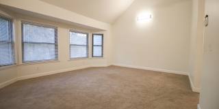 2 Bedroom, 2.5 Bath Walking Distance From the Riverside Trails and Downtown! Gallery 14