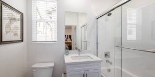 Glen at Fontana Gallery 24