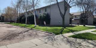 Three bedroom two bathroom Town home Gallery 4
