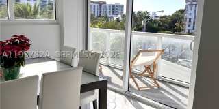 2457 Collins Ave Gallery 2