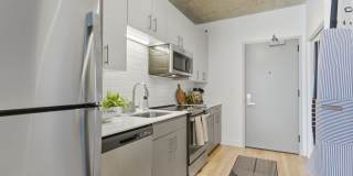 Post Chicago Gallery 77