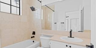 687 Hibiscus Street Gallery 27