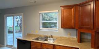 Must See 4 bedroom house! Gallery 8