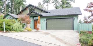 3 Bed | 2.5 Bath | 2,554 Sq Ft House in 3345 Bentley Ave, Eugene 3 Bed | 2.5 Bath | 2,554 Sq Ft House in 3345 Bentley Ave, Eugene Gallery 1