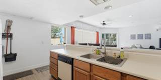 Central Phoenix Gem! Private Patio, Gated, Pool + Underground Parking Gallery 33