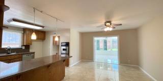 Stunning 4+2 West Hills Home Completely Redone! Gallery 6