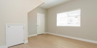 1228-1230 Wellesley Gallery 13