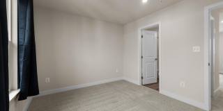 814 WATTS Street Gallery 24