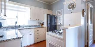 Historic Mid-Town Home with Room to Roam! Gallery 7