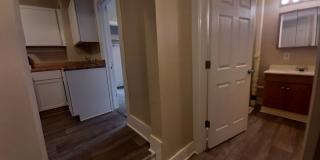 3 Bedroom, 1 Bathroom home with new kitchen! Gallery 4