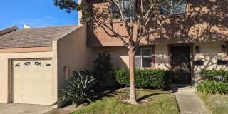 4 bed townhouse near Mesa College and USD Gallery 1