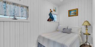 55 Beach Front Gallery 23