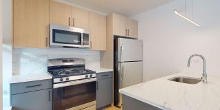 1154-56 E. 56th Street Gallery 1