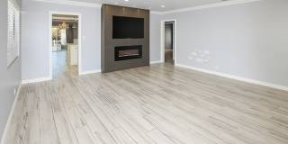 Gorgeous 3 Bedroom | 2 Bath Gallery 6