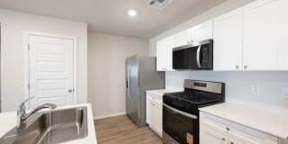 Brand New Home For Lease- 560 St Charles Pl Gallery 5