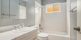 370 Santa Clara Ave #1  - 2 bedroom | 1 bath | Condo | Lower unit Gallery 19