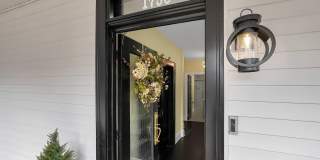 1756 Oak Street Gallery 2