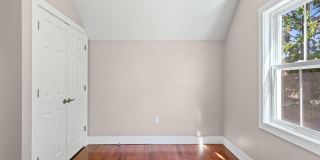 521 Warren Street Gallery 15