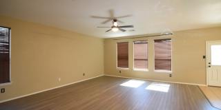 502 E Libra Dr Gallery 7