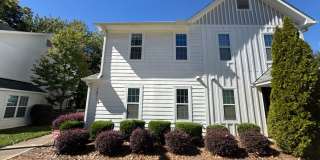 2- Bedroom Townhome near Plaza Midwood! 2- Bedroom Townhome near Plaza Midwood! Gallery 1