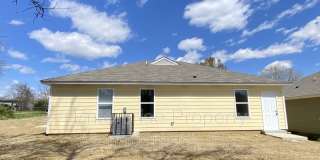 2963 Lake Park Rd. Gallery 24