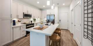 Southhaven Gallery 26