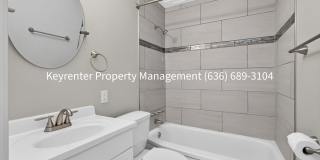 Fully Renovated 2BR/1BA Home for Rent Gallery 16