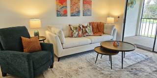 Seasonal Short-Term 2 Bedroom 2 Bathroom 2nd Floor Condo in Estancias of Capri Isles! Gallery 12