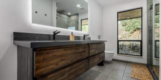 6111 E Victoria Drive Gallery 27