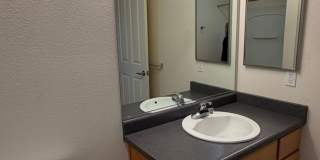 Must-See Charming Second-Level 1 Bedroom Apartment Gallery 9