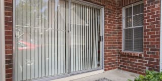 Gables CityWalk Waterford Square Gallery 8