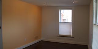 310 2nd Street Gallery 28