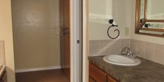 BEAUTIFUL HOME IN WOLFCREEK AREA!!! Gallery 14