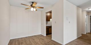 Cedarwood West Apartments Gallery 25