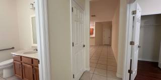 Stunning 5 Bedroom Home with Screened Pool & 3-Car Garage Gallery 14