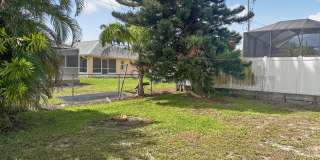 Discover the perfect Naples Park rental just minutes from the beach. Gallery 38