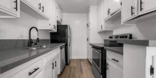 8011 W. Romaine Street Gallery 23
