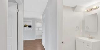 24 Iron Forge Square 24 Gallery 9