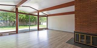 University Area Home - 4 Bed - 3 Bath Gallery 17