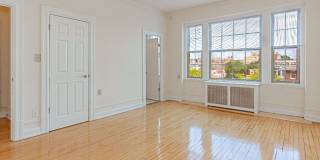 Calverton Gallery 12