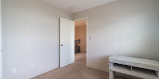PRIME CORNER UNIT WITH CENTRAL AC!!! 3BR, 2.5BA WITH 2-CAR GARAGE Gallery 20