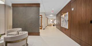 625 SLATERS LN Gallery 4