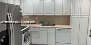 300 Bayview Dr Gallery 6