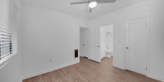 HERITAGE PLAZA Gallery 24